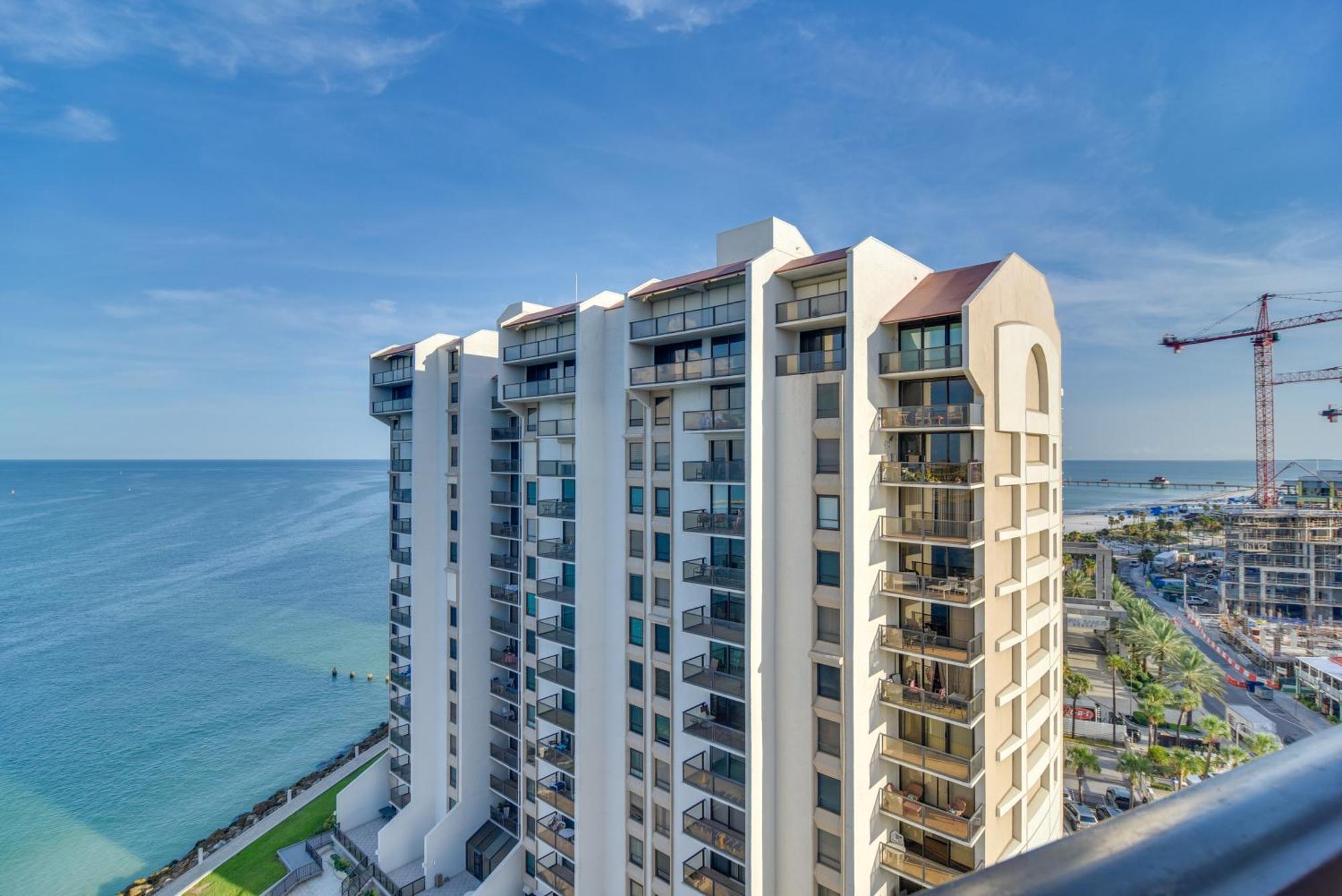 Oceanfront Condo With Balcony And Stunning Views! Clearwater Beach Kültér fotó