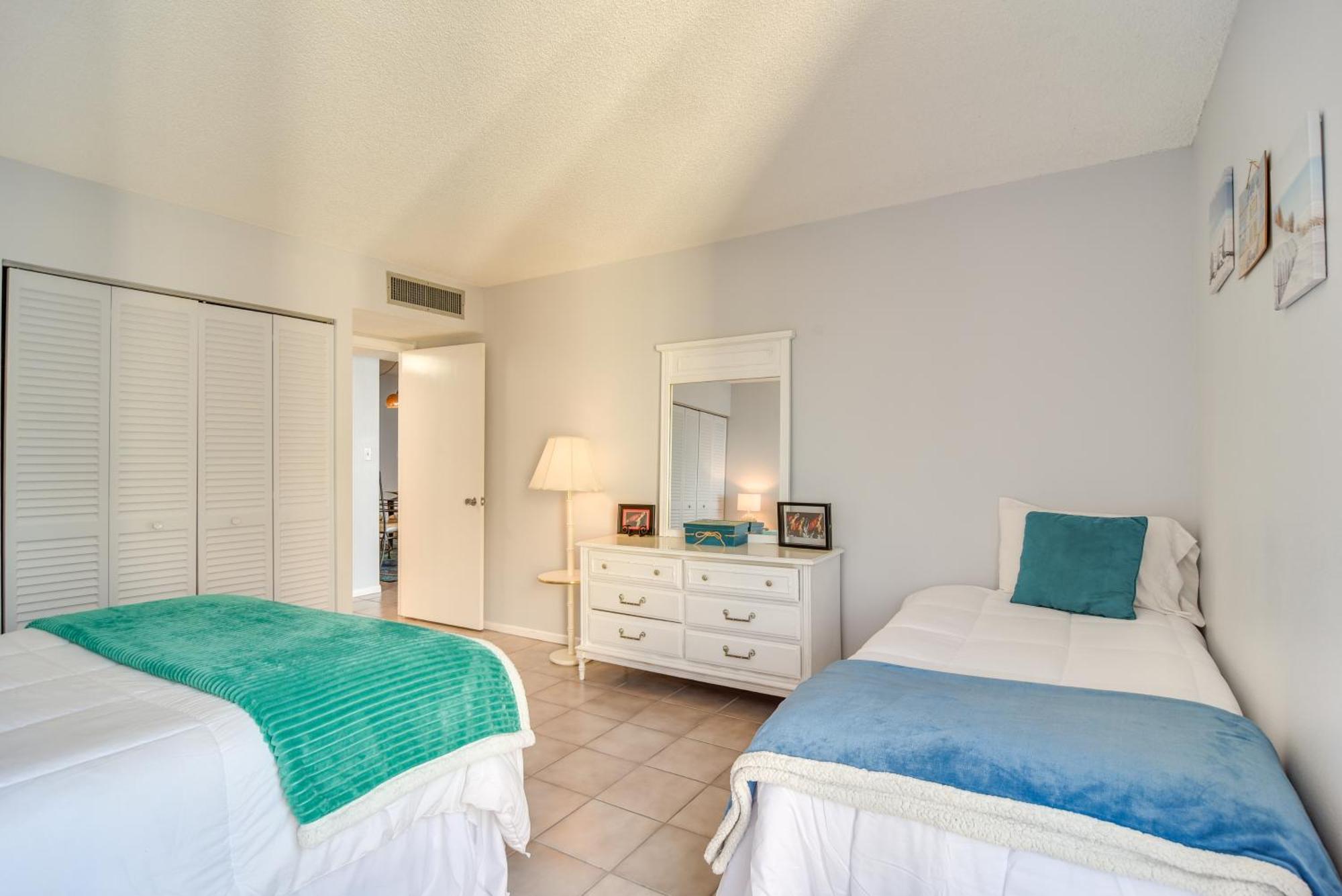 Oceanfront Condo With Balcony And Stunning Views! Clearwater Beach Kültér fotó